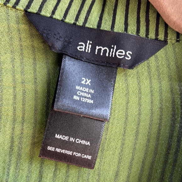Ali Miles Green Casual Button Down Shirt - Picture 3 of 10